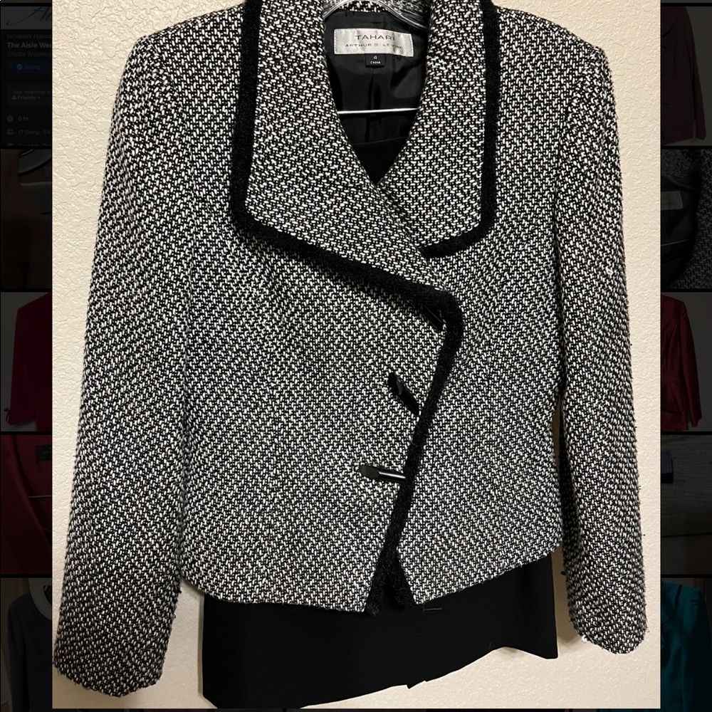 Tahari Skirt Suit Size 4